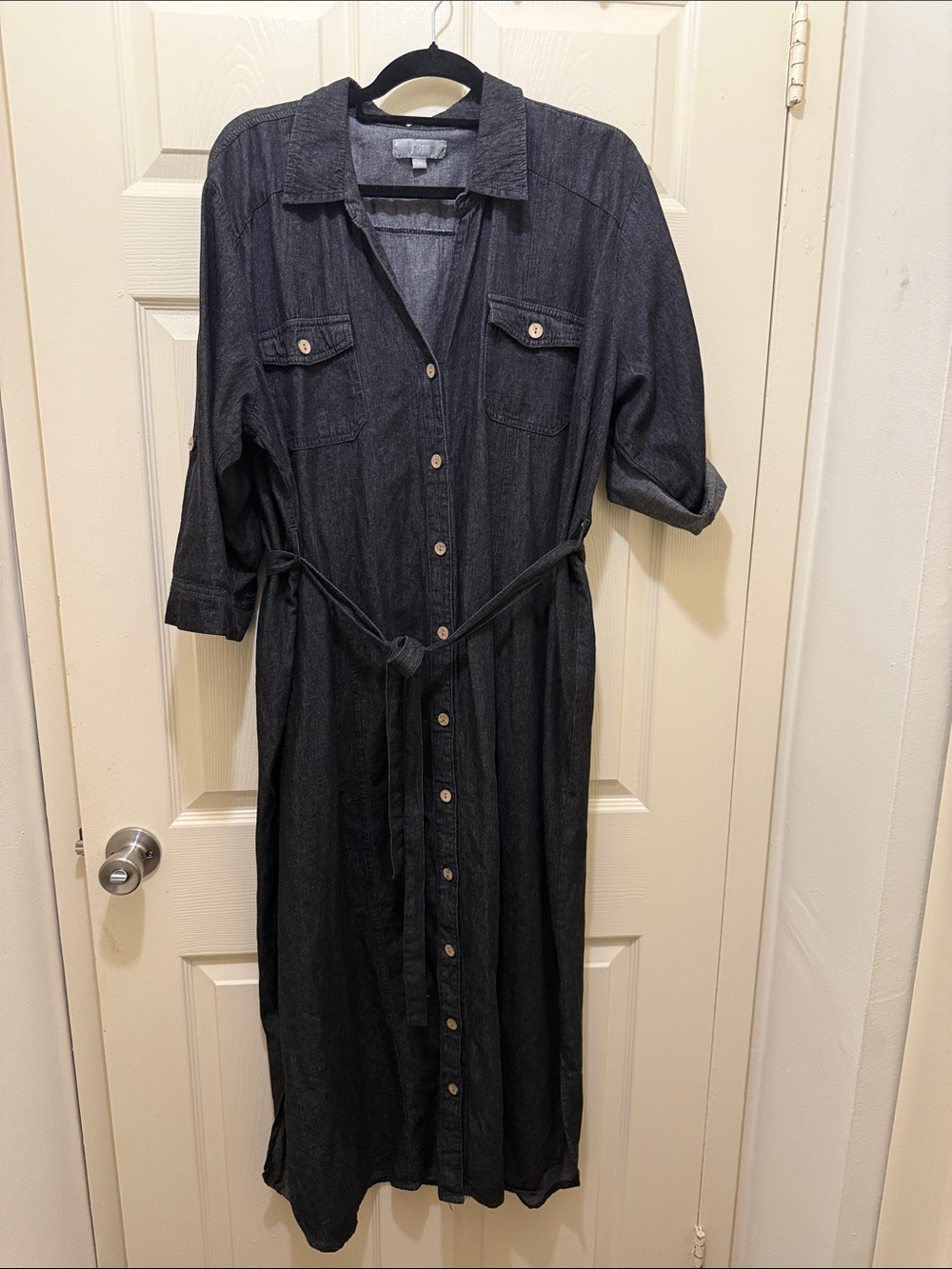 Versatile Black Maxi Shirt Dress with Tie Waist
